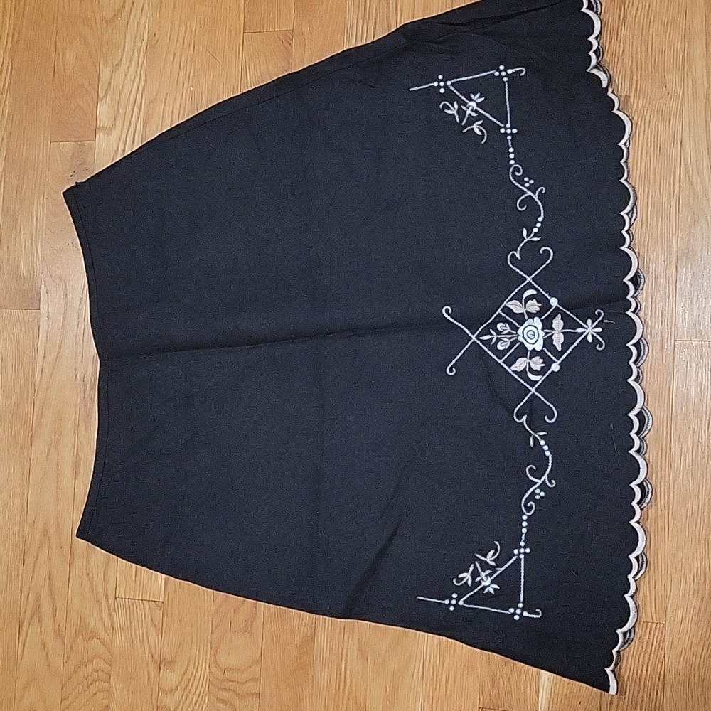 Loft size 10 skirt